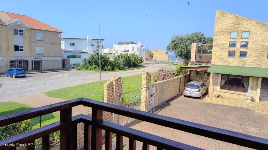 4 Bedroom Property for Sale in Ferreira Town Eastern Cape